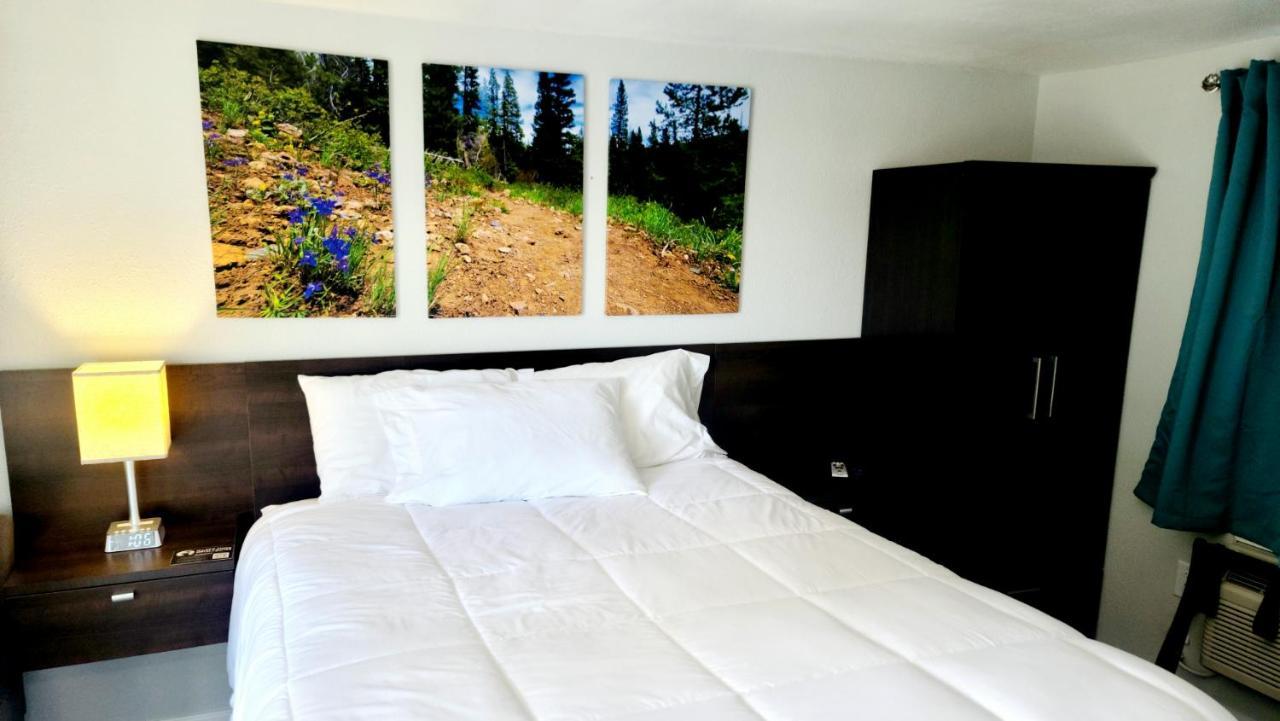 Snowy Mountain Inn Saratoga Esterno foto